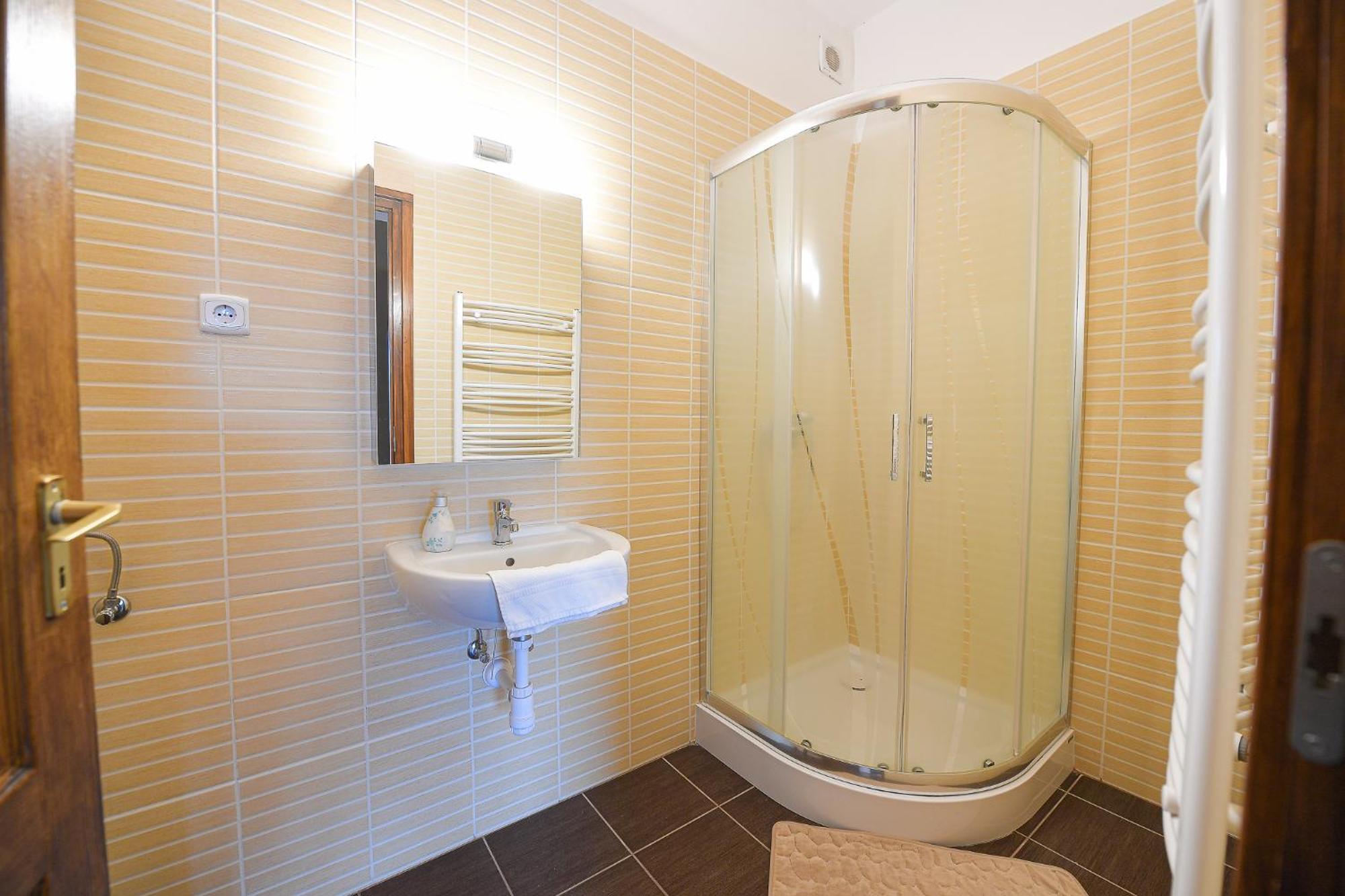 Kokusz Apartmanok Eğri Oda fotoğraf
