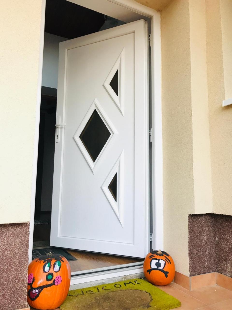 Kokusz Apartmanok Eğri Dış mekan fotoğraf
